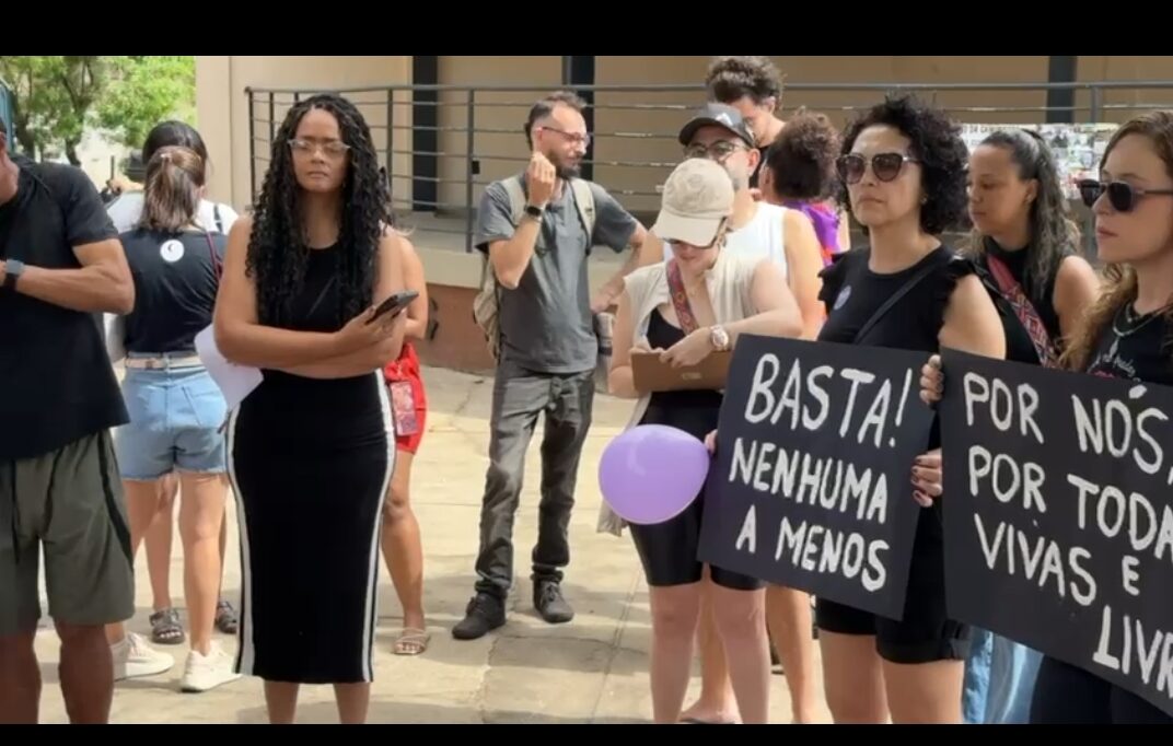 Vitor Costa destaca urgência no enfrentamento à violência em ato Mulheres Vivas realizado em Divinópolis