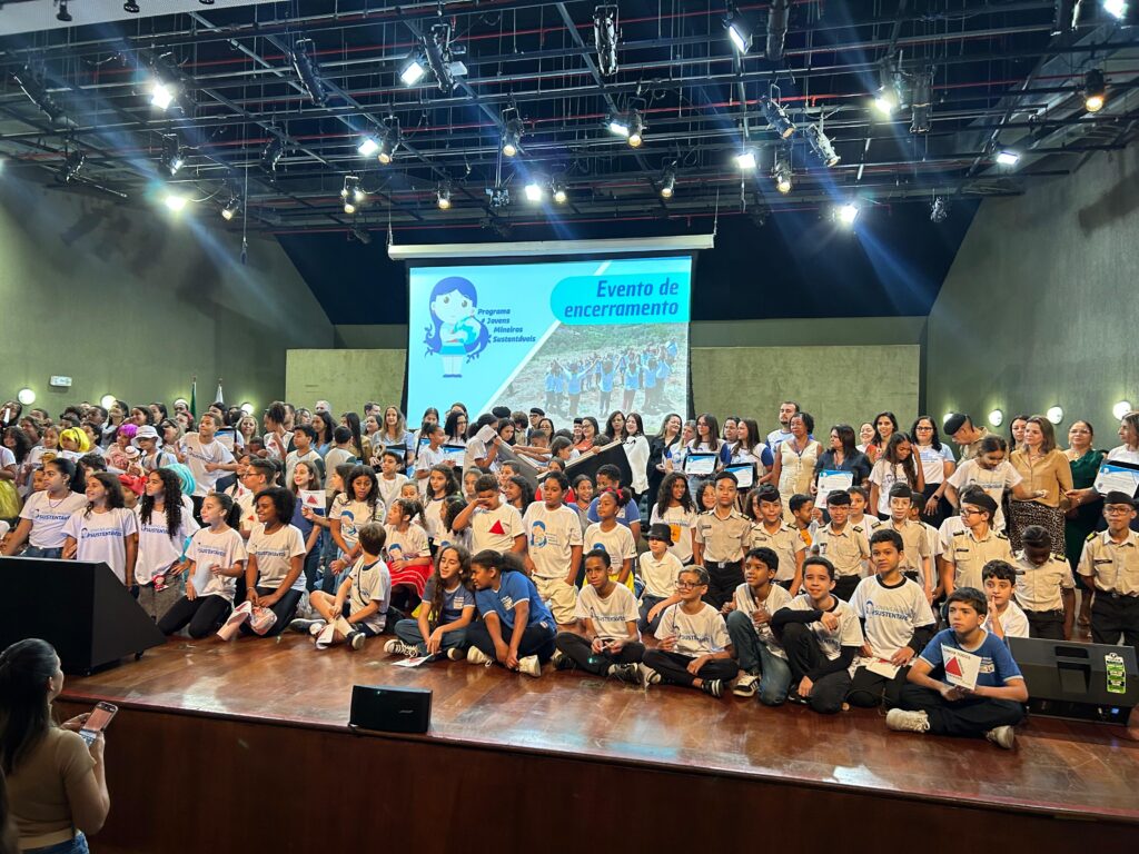 Nova Serrana conquista destaque estadual com duas escolas entre as 10 melhores de Minas no Jovens Mineiros Sustentáveis 2025 WhatsApp Image 2025-11-26 at 11.17.26