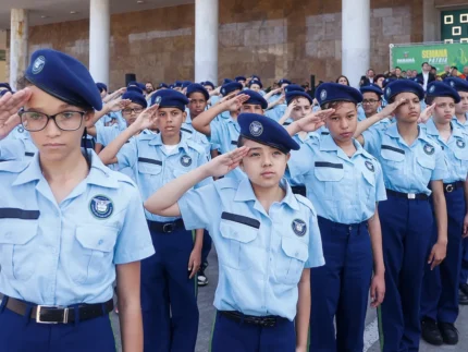 Após embate e suspensão, Zema vence na Justiça e retoma escolas cívico-militares