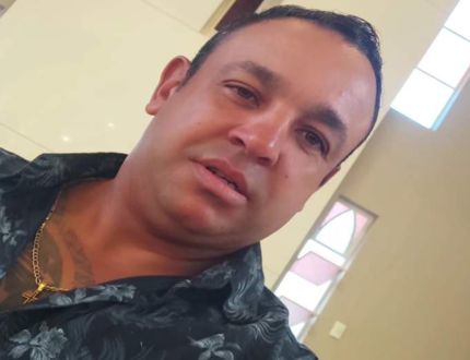 Idoso é brutalmente agredido no bairro Espírito Santo em Divinópolis e agressor (imagem) segue foragido
