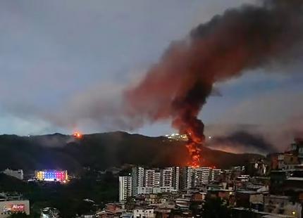 Venezuela afirma que ataque dos EUA deixou 100 mortos, incluindo militares e civis vzgyvytn6wd0iroicnlwaa-jpg
