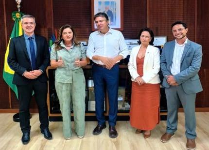 CEFET Divinópolis receberá R$ 13 milhões para novo prédio e ampliação de vagas, anunciam Gleide Andrade e Vitor Costa lci_itejlmtjtck2kmrk4a-jpg