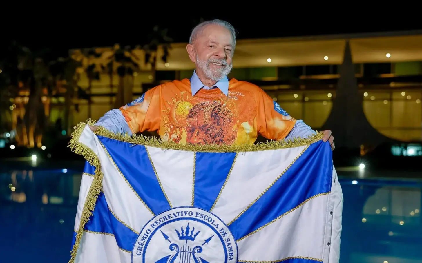 Lula vai à Sapucaí para desfile em sua homenagem sob alerta eleitoral e divisão entre aliados