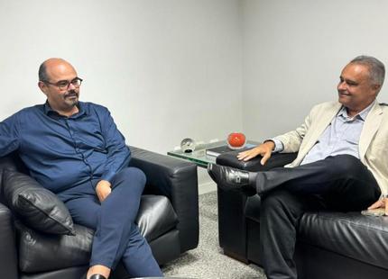 Prefeito de Itaúna se reúne com vice-governador e deputado para cobrar obras prioritárias para o município