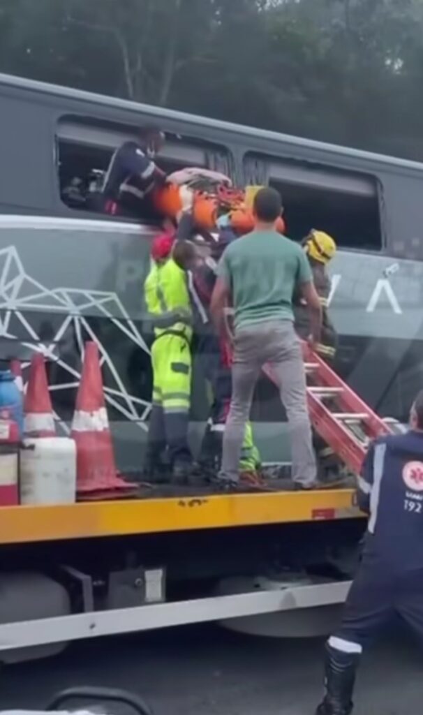 Bombeiros detalham acidente fatal ocorrido na BR-381, em Oliveira Screenshot_20260207_105224_Instagram