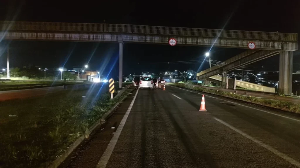 Atropelamento no km 128: Mulher de 46 anos morre na MG-050; motorista alegou travessia inesperada atropelamento-mg-050-1200x675