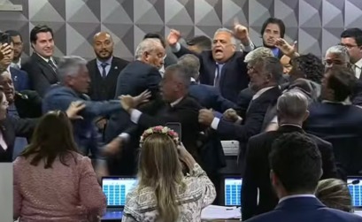 Brasília em chamas: Aprovação de quebra de sigilo de Lulinha provoca briga generalizada e agressão a deputado na CPMI