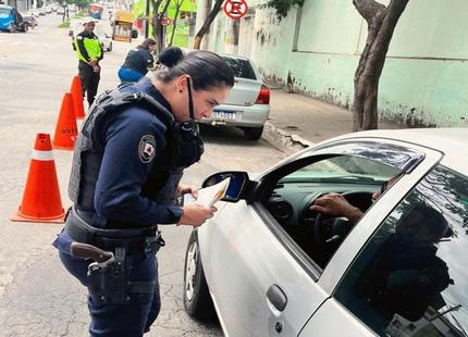 Blitz educativa reforça segurança no trânsito em Nova Serrana com apoio da Guarda Civil Municipal hh5k-2mhainjzcakdnxcaw-jpg