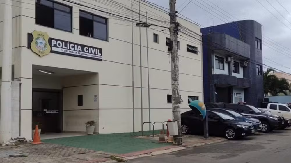 Homem é Agredido por Moradores e Preso por Abusar de Menina de 9 Anos em Guarapari homem abusa de criança