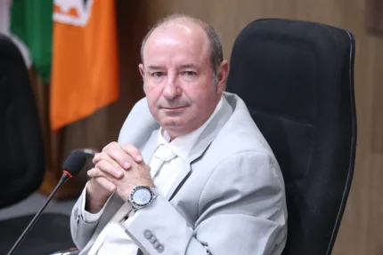 Câmara de Divinópolis recebe medalha de ouro do TCE-MG por eficiência legislativa