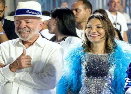 Janja é apontada, pelo entorno do presidente, como responsável por desgaste eleitoral de Lula após desfile na Sapucaí