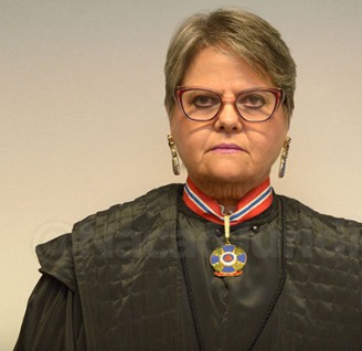 Justiça e Consciência: O voto isolado de Kárin Emmerich que confrontou a tese do "relacionamento consensual" reeeerqqqq