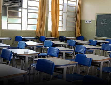 Estudante é esfaqueado por colega dentro de banheiro em escola de Uberlândia 32432