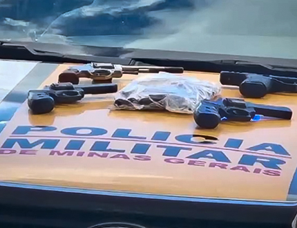 Mulher é presa com “ARSENAL” em ônibus na rodoviária de Nova Serrana