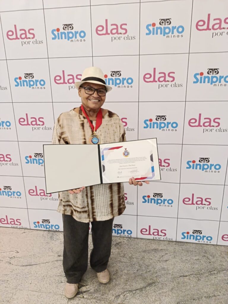Cantora Tia Elza é homenageada com a Comenda Clara Zetkin em Belo Horizonte IMG-20260310-WA0050.jpg