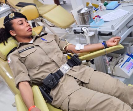 Polícia militar mobiliza caravana de doação de sangue para socorrer Juiz de Fora e Ubá