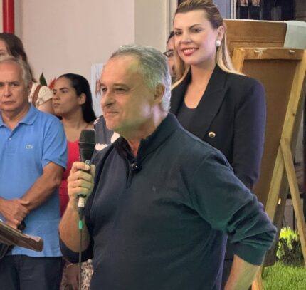 Prefeito Gustavo Mitre entrega reforma da Galeria Ahmés de Paula Machado em Itaúna