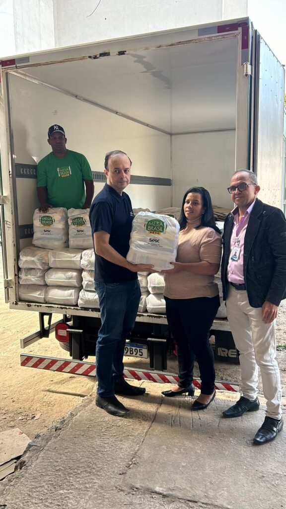 Reforço na mesa: Sesc Mesa Brasil e Sincomércio destinam 145 cestas básicas para entidades de Divinópolis WhatsApp Image 2026-03-24 at 09.47.57