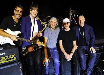 Divinópolis recebe show da banda de rock britânica 'Dire Straits Legacy', em maio; ingressos à venda a partir de domingo (08) zoosuuol2adfmxaxb50-sw-jpg