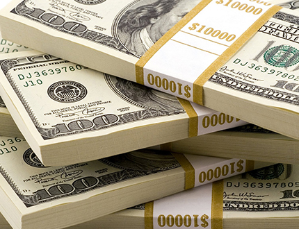 Tensão global: ataque militar ao Irã faz dólar disparar e petróleo subir nesta segunda