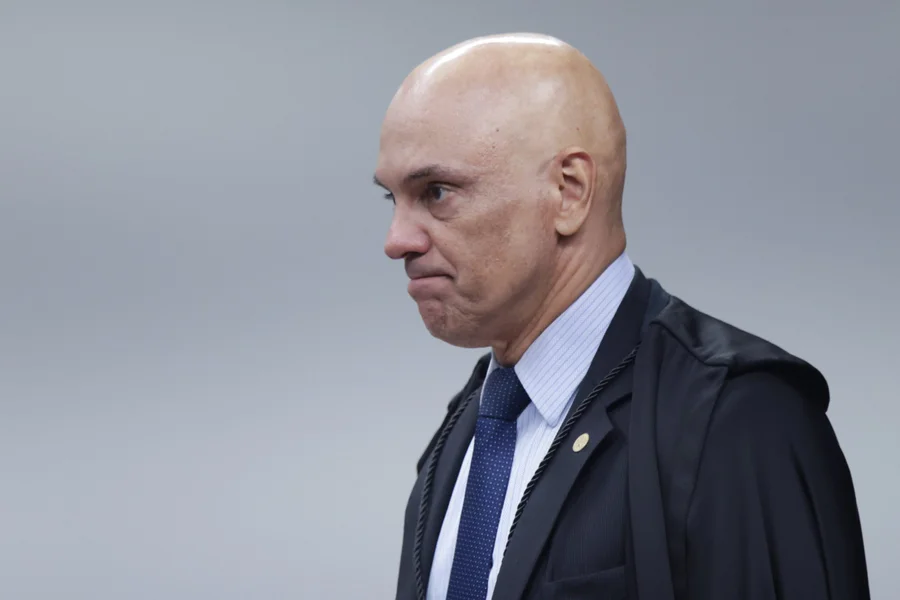 Após Itamaraty, Moraes nega visita de assessor de Trump a Bolsonaro na Papudinha