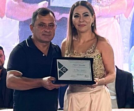 Elis Regina CEO do São João de Deus é reconhecida por impacto na saúde regional
