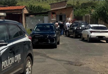 Fim do “tribunal do medo”: PCMG derruba grupo que usava fotos de armas para intimidar moradores em Araxá