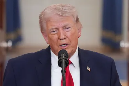 Alerta global: Trump diz que civilização pode desaparecer e eleva tensão com o Irã GettyImages-2268828737