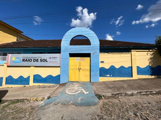 Escola Raio de Sol se emociona com morte de aluno em Divinópolis IMG-20260412-WA0040