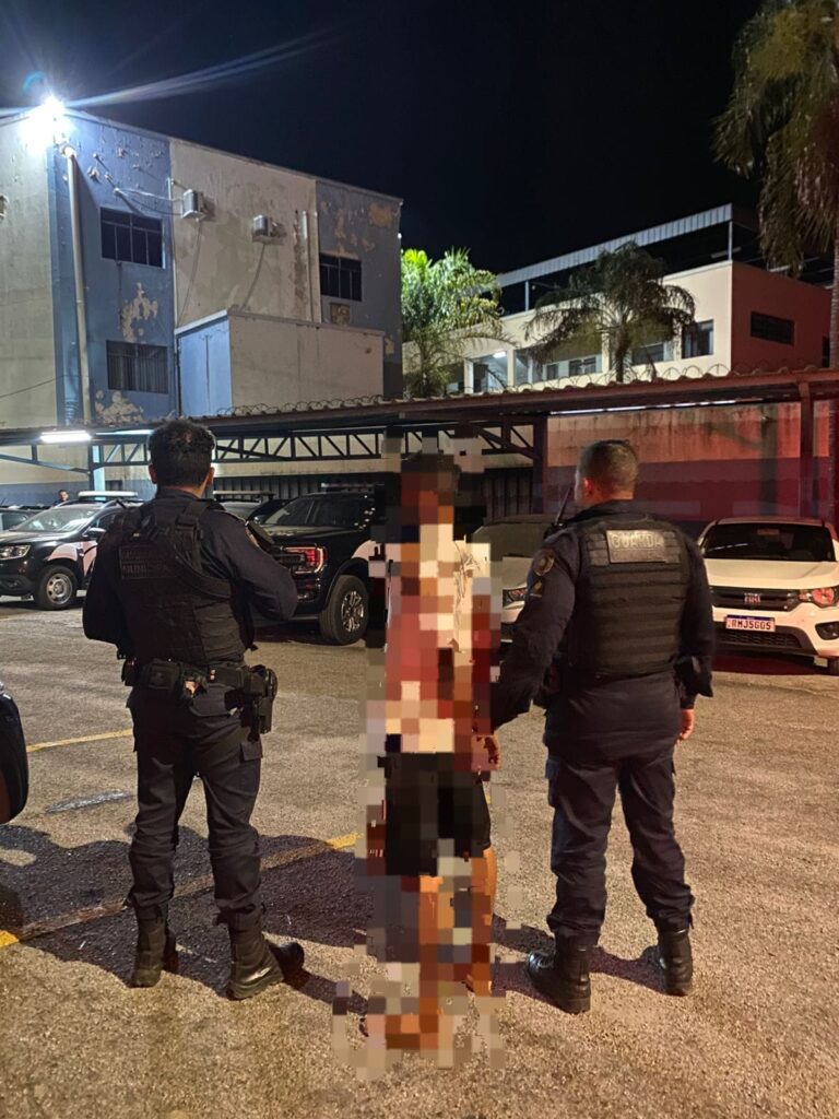Homem agride adolescente com madeira e acaba contido pela Guarda Civil,em Nova Serrana IMG-20260427-WA0024
