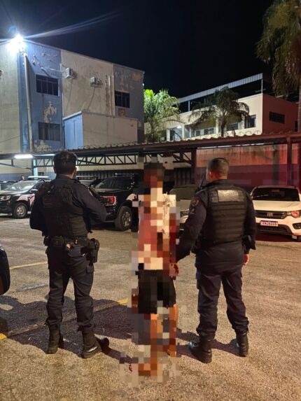 Homem agride adolescente com madeira e acaba contido pela Guarda Civil,em Nova Serrana