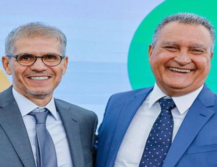 Governo despeja verba publicitária na velha mídia, ignora a internet e Lula vê Flávio Bolsonaro crescer