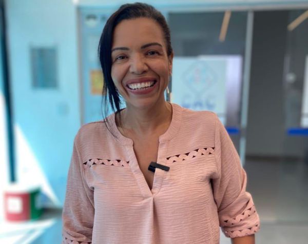 Não é sobre greve, é sobre o poder da mulher: com pulso, diálogo e emoção, Janete atua para encerrar greve; prefeita mostra sabedoria na crise do transporte em Divinópolis