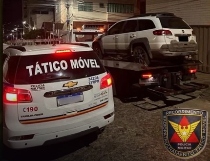 Polícia Militar recupera veículo furtado durante operação no bairro Planalto na região central de Divinópolis