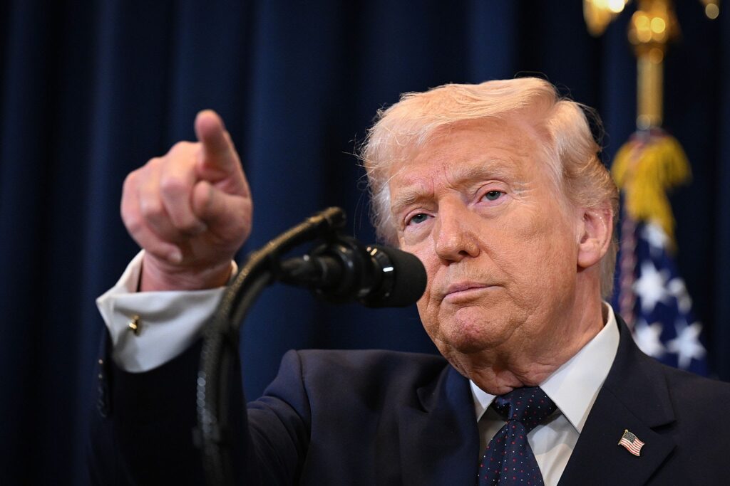 Trump adia ultimato ao Irã e anuncia cessar-fogo temporário de duas semanas licensed-image