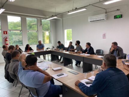 Copasa promete R$ 65 milhões para Divinópolis e Prefeitura pressiona por obras urgentes