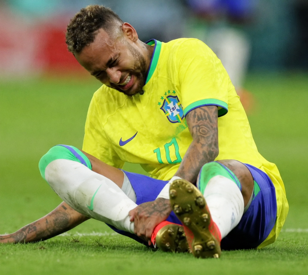 Sonho acabou? Ancelotti se revolta com gravidade da lesão de Neymar, e corte da Copa pode acontecer ChatGPT Image 28 de mai. de 2026, 14_24_22