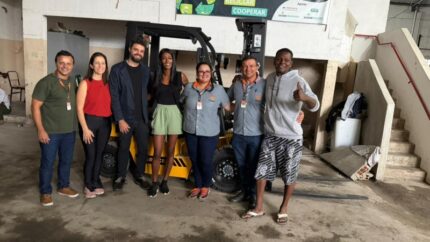 Em ação especial pelo Dia Mundial da Reciclagem; Divinópolis fortalece coleta seletiva com novos equipamentos DIA DA RECICLAGEM