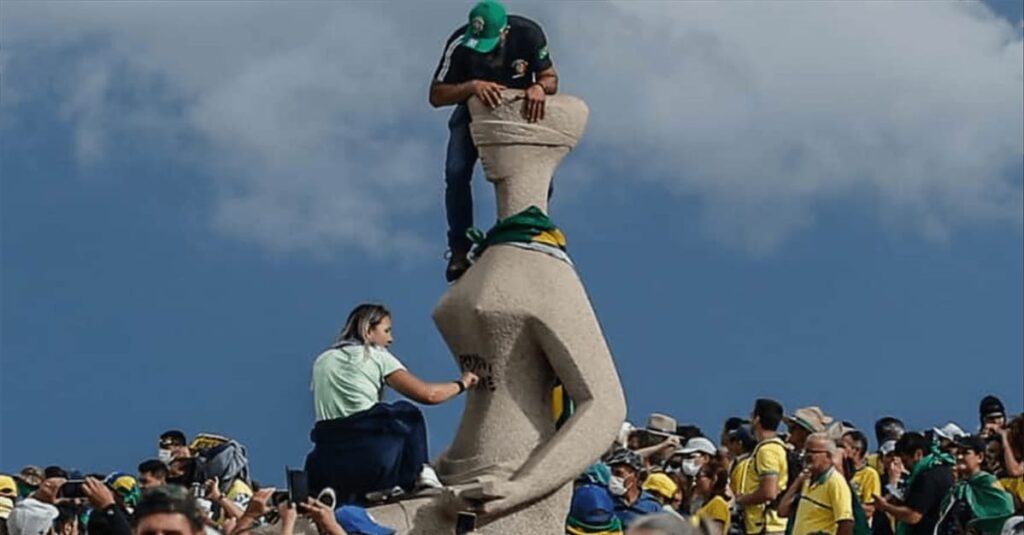 Moraes dá 5 dias para Débora do Batom explicar falha em tornozeleira IMG-20260516-WA0019