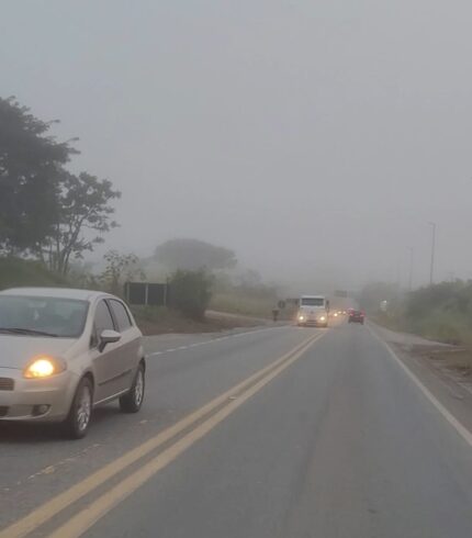 Neblina e friozinho marcam manhã no Centro-Oeste de Minas