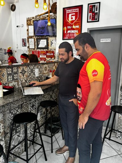 Centralização excessiva do dono limita crescimento e compromete resultados nas empresas, alerta especialista