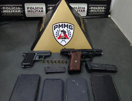 PM intercepta Corolla na rodovia e prende três jovens após tentativa de homicídio em Bom Despacho
