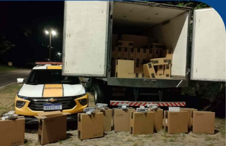 R$ 1 milhão em cigarros ilegais: polícia intercepta carga em MG