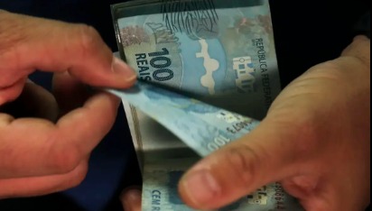 CAIXA libera novo saque do FGTS e trabalhadores correm para consultar valores disponíveis