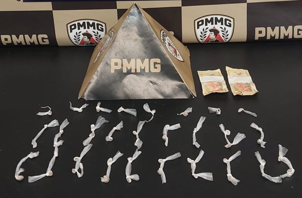 Polícia Militar prende mulher com 46 pedras de crack durante operação no aglomerado lajinha em Divinópolis policia militar kl