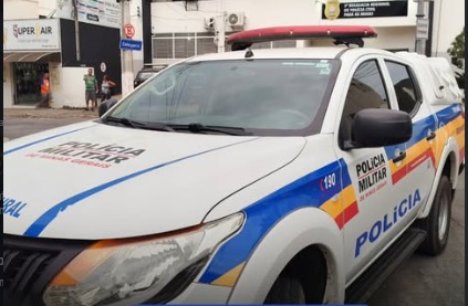 Mulher fica gravemente ferida após tentativa de homicídio em Onça de Pitangui