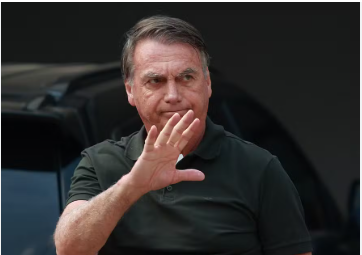 Bolsonaro pode ter prisão domiciliar prorrogada nesta semana; decisão depende de Alexandre de Moraes BOLSONARO
