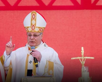 “Não podemos odiar quem pensa diferente”, diz cardeal em celebração de Corpus Christi