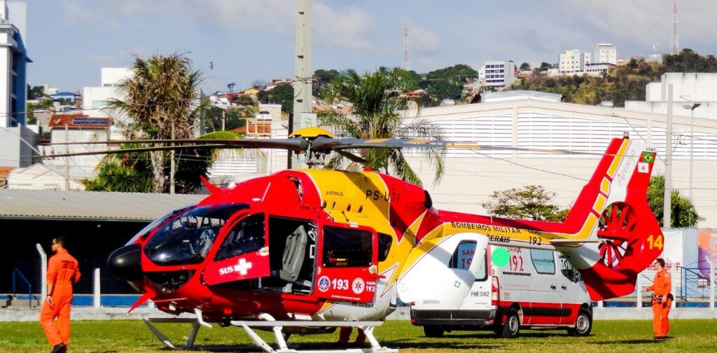 Corrida contra o tempo: bebê em estado grave é transferido de helicóptero para hospital em Três Corações IMG-20260622-WA0011