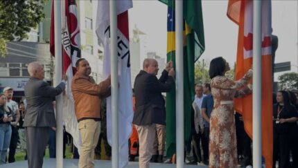 Solenidade encerra os 114 anos de Divinópolis na Praça das Bandeiras